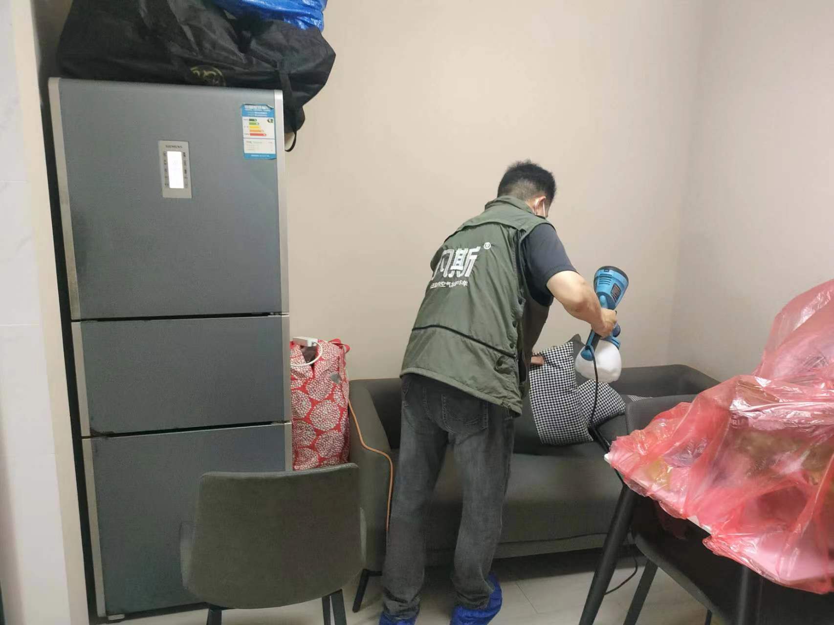 寵物狗身上異味很重，有沒(méi)有好的方法解決