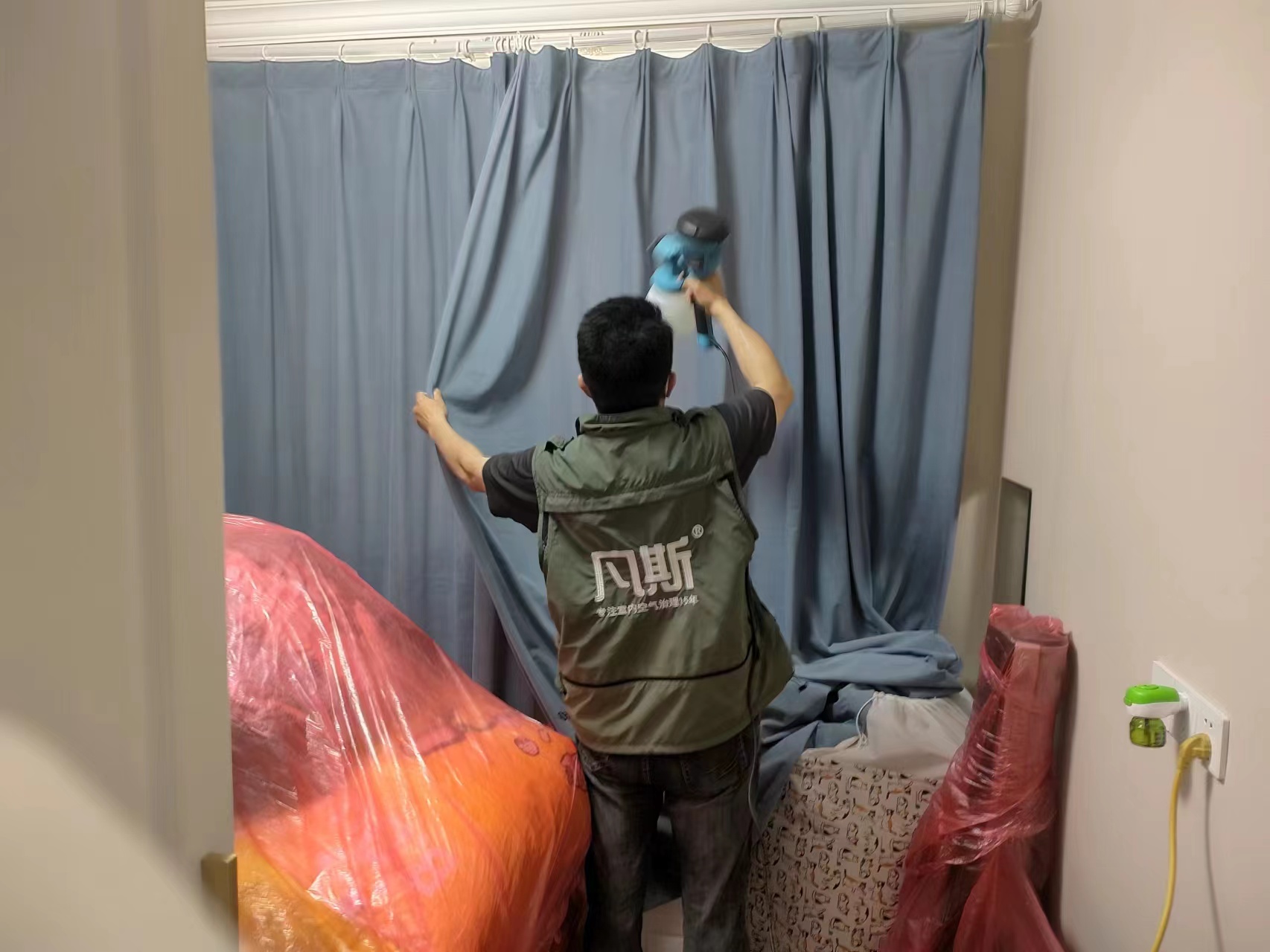 如何選擇全屋定制的板材，才能讓室內(nèi)甲醛含量最低